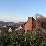 Maerchenhafte Mit Schlossblick * Marburg